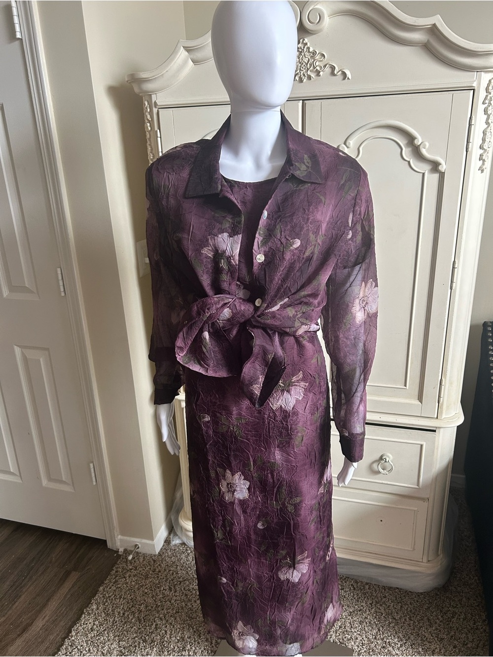 Elegant Purple Floral Maxi Dress with Sheer Button-Up Overlay Vtg